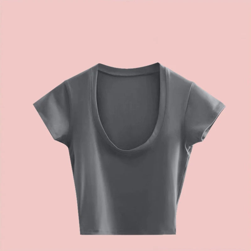 “Slim Fit U-Neck Crop Tee – Summer Essential for the Modern Muse”