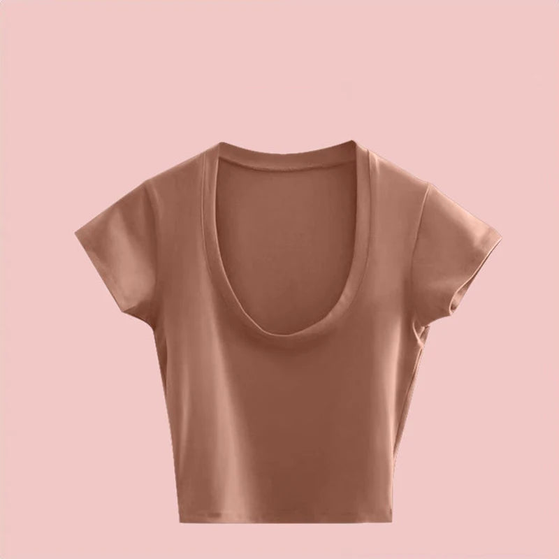 “Slim Fit U-Neck Crop Tee – Summer Essential for the Modern Muse”