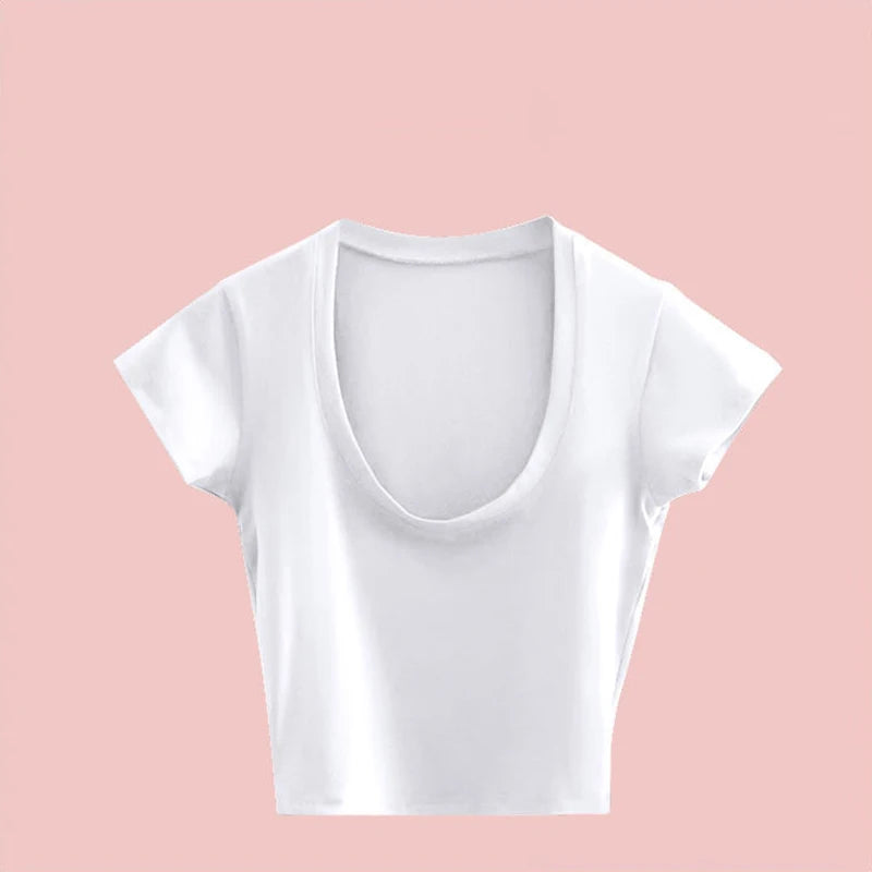 “Slim Fit U-Neck Crop Tee – Summer Essential for the Modern Muse”