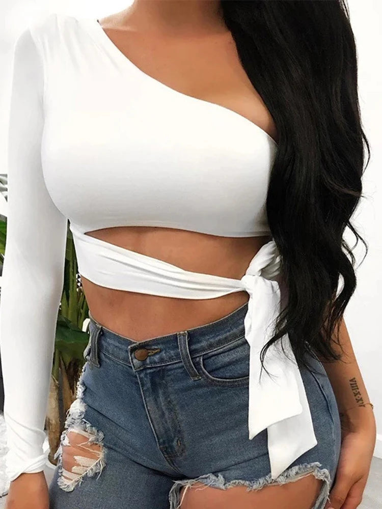 🎀 Midnight Muse – One-Shoulder Bow-Tie Bandage Crop Top